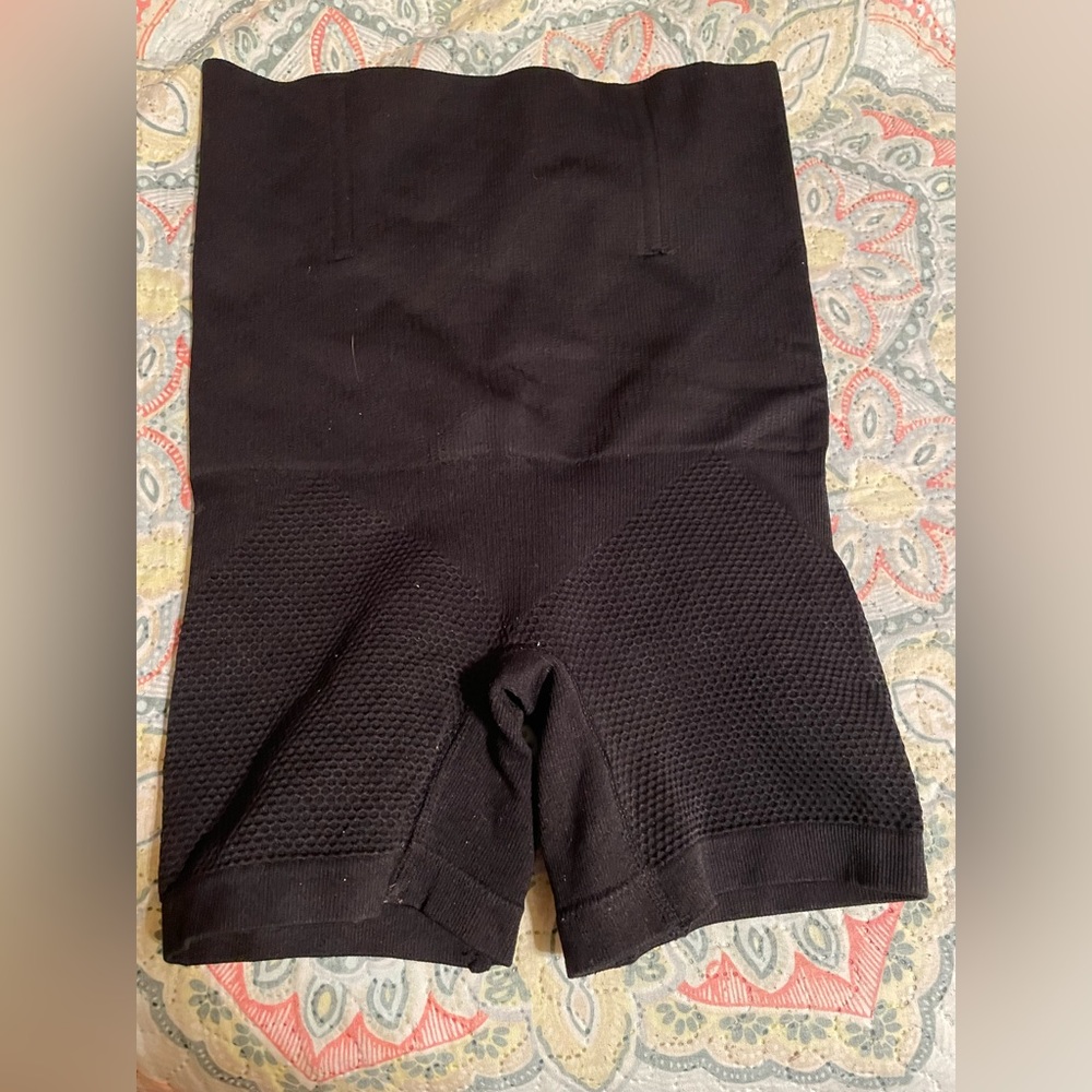 Small/medium used waist trainer/ butt lift/ shorts
